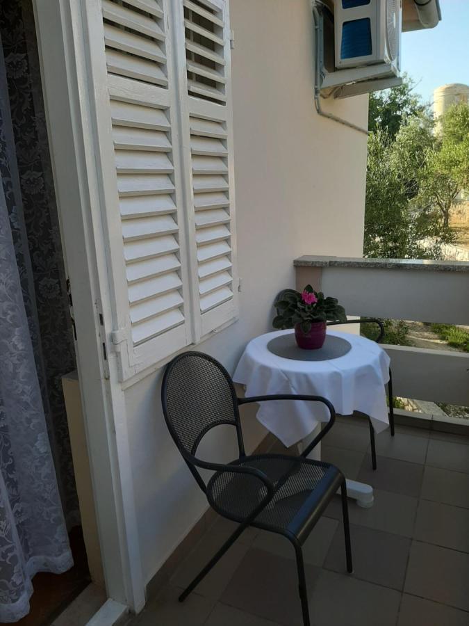 Apartments And Rooms Ljubica Lun  Exterior photo