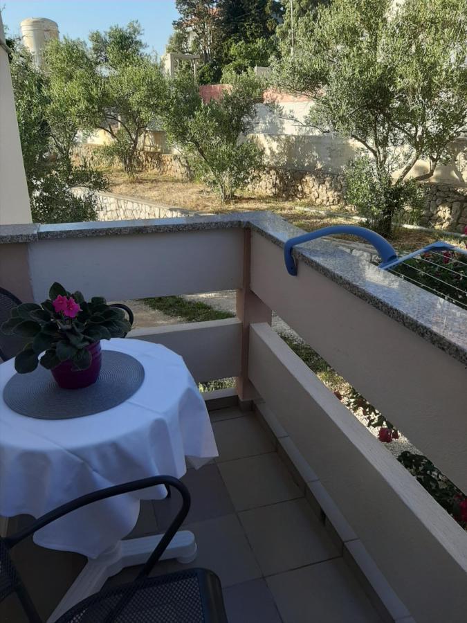 Apartments And Rooms Ljubica Lun  Exterior photo